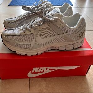 Nike Zoom Vomero 5